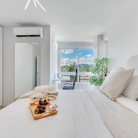 Newly Renovated Sunlit 3bdrm With Stunning Views * Marbella