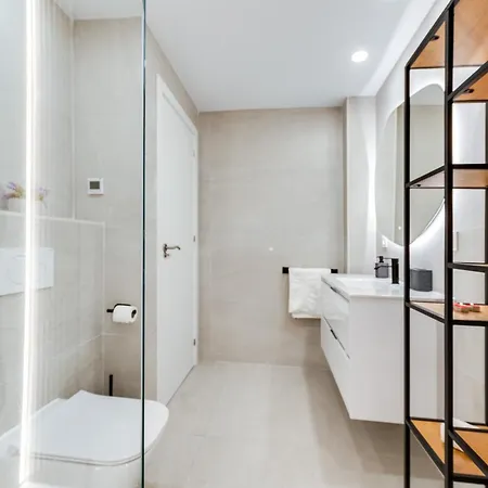 Newly Renovated Sunlit 3bdrm With Stunning Views Apartment Marbella