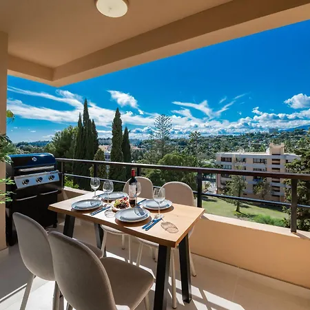 Newly Renovated Sunlit 3bdrm With Stunning Views Marbella